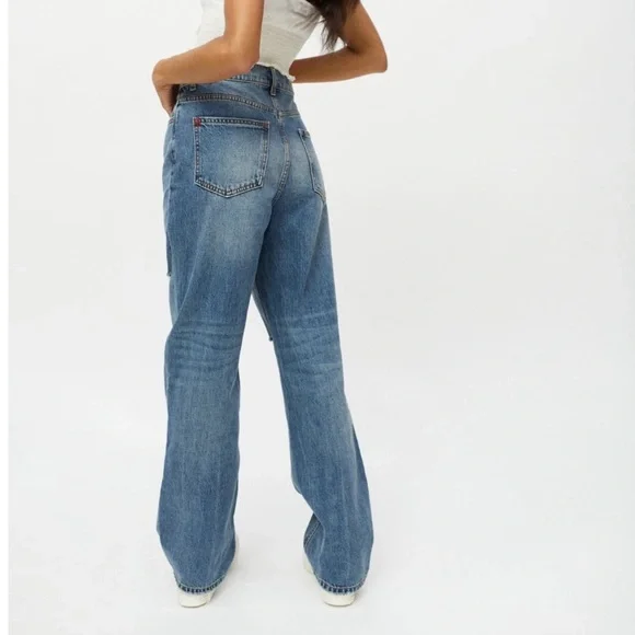 Urban Outfitters BDG Loose Straight Jeans Size 29 Blue Denim Ripped Distress - Picture 5 of 6